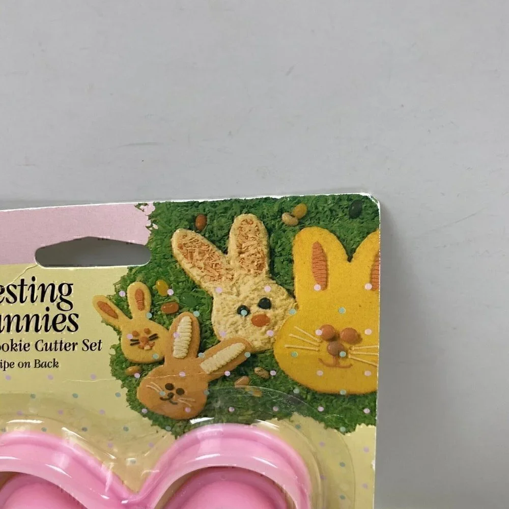 NEW WILTON Nesting Bunnies Pink 4-Piece Cookie Cutter Set 1993 Vintage Easter